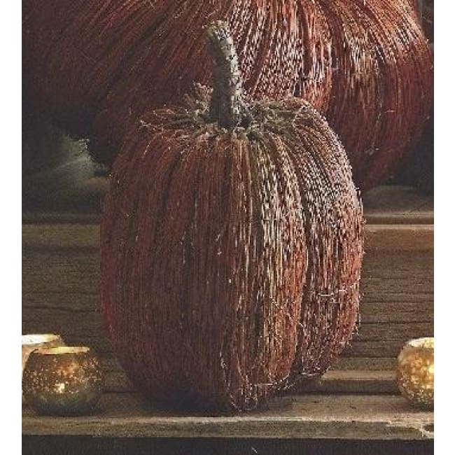 Straw Harvest Pumpkins-Tall